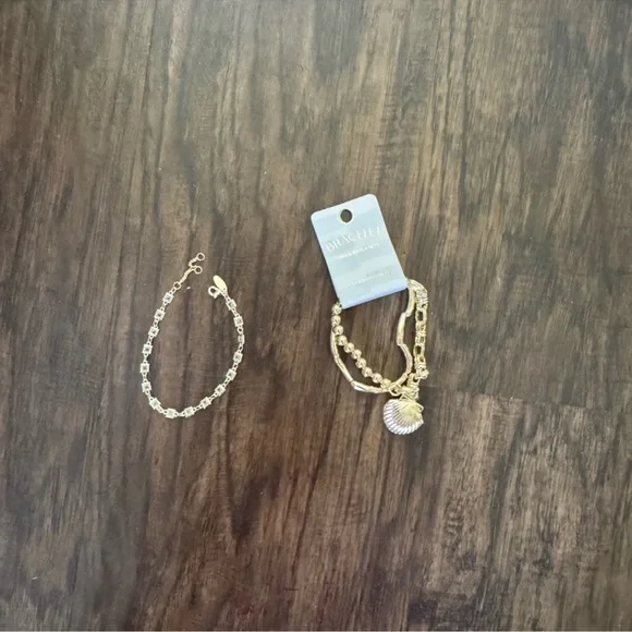Anthropologie Gold Bracelet Set with Shell Charm - Picture 7 of 11